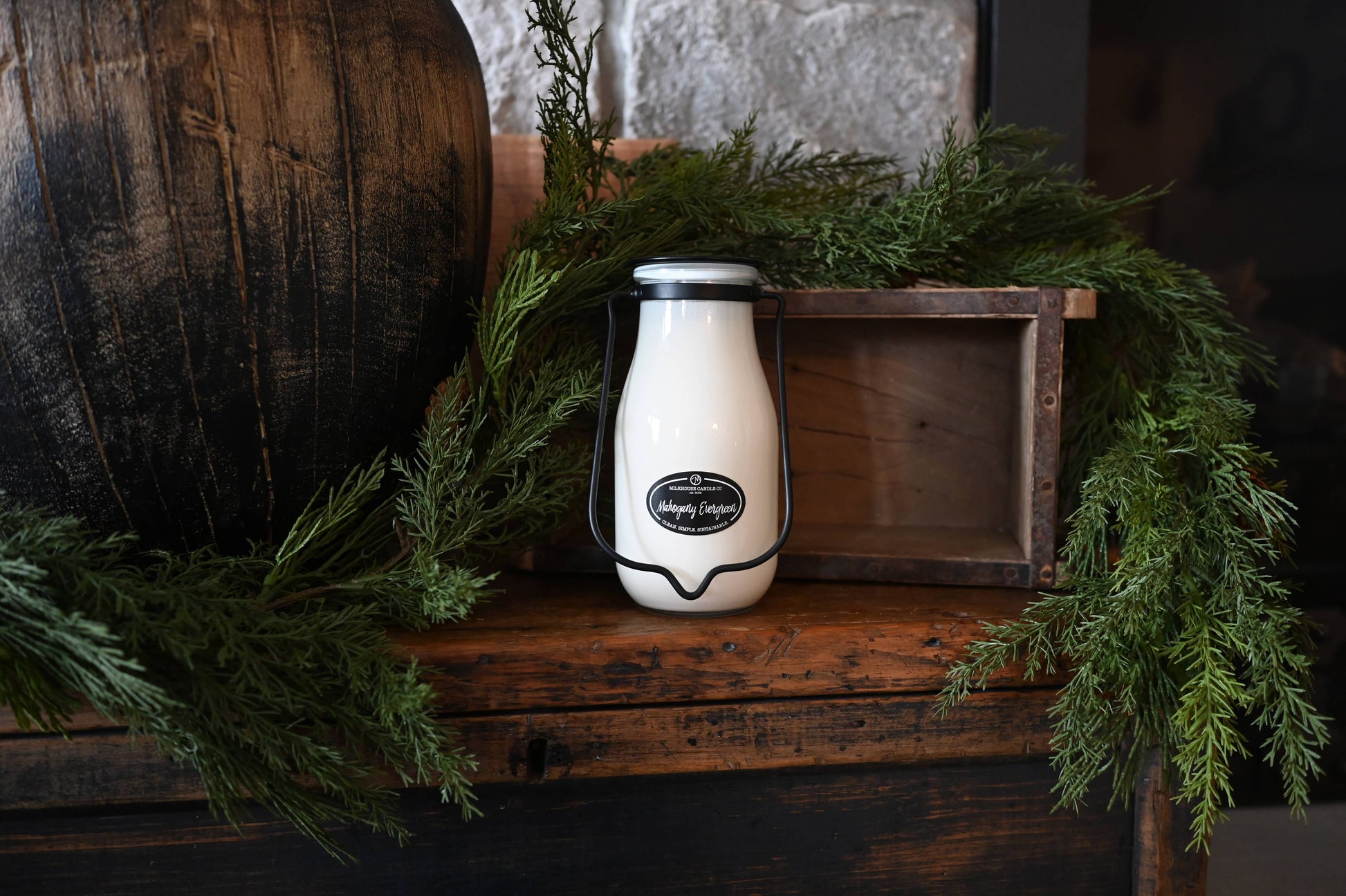 14 oz Milkbottle Candle: Mahogany Evergreen