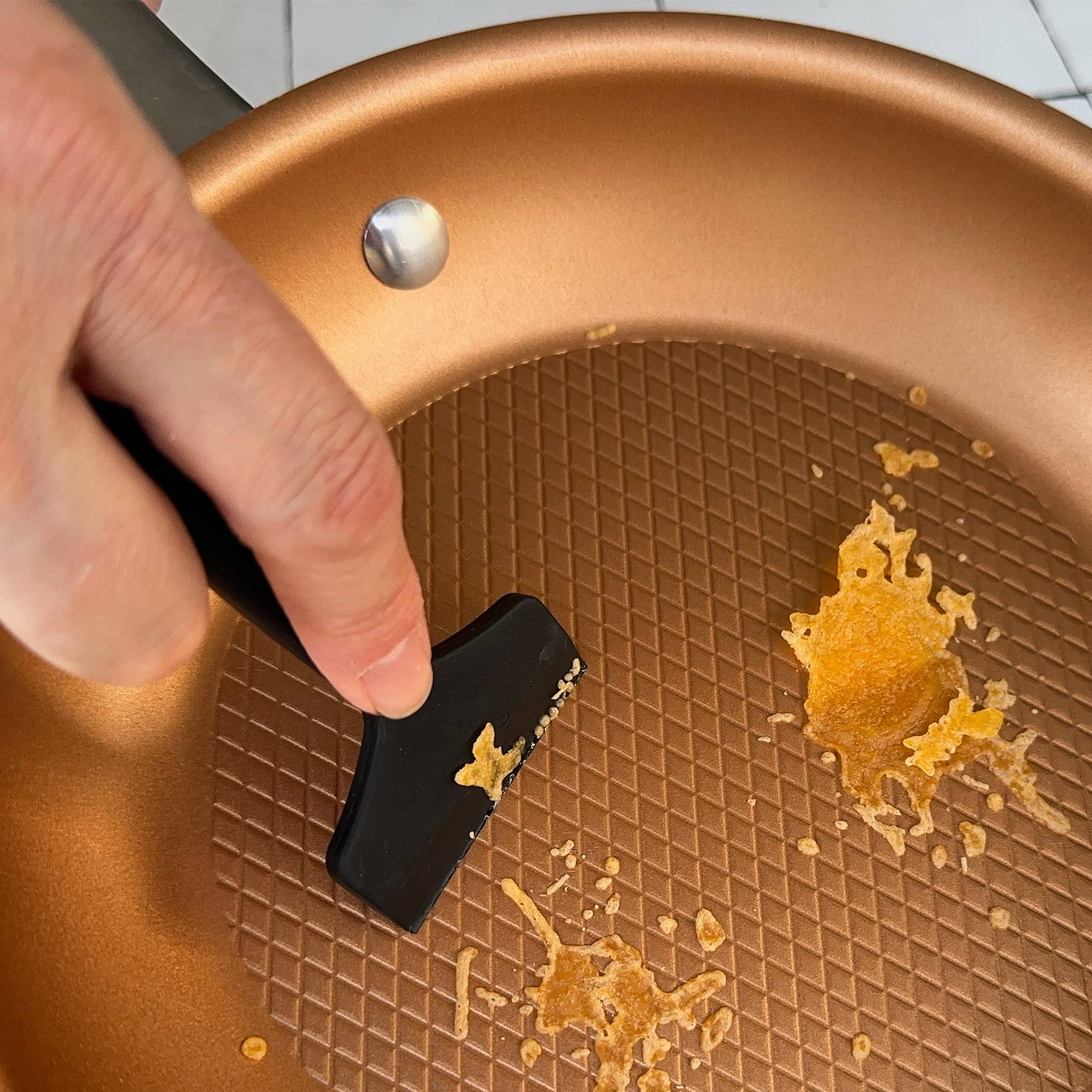 Wall Bucket Refill Handled Scraper/40