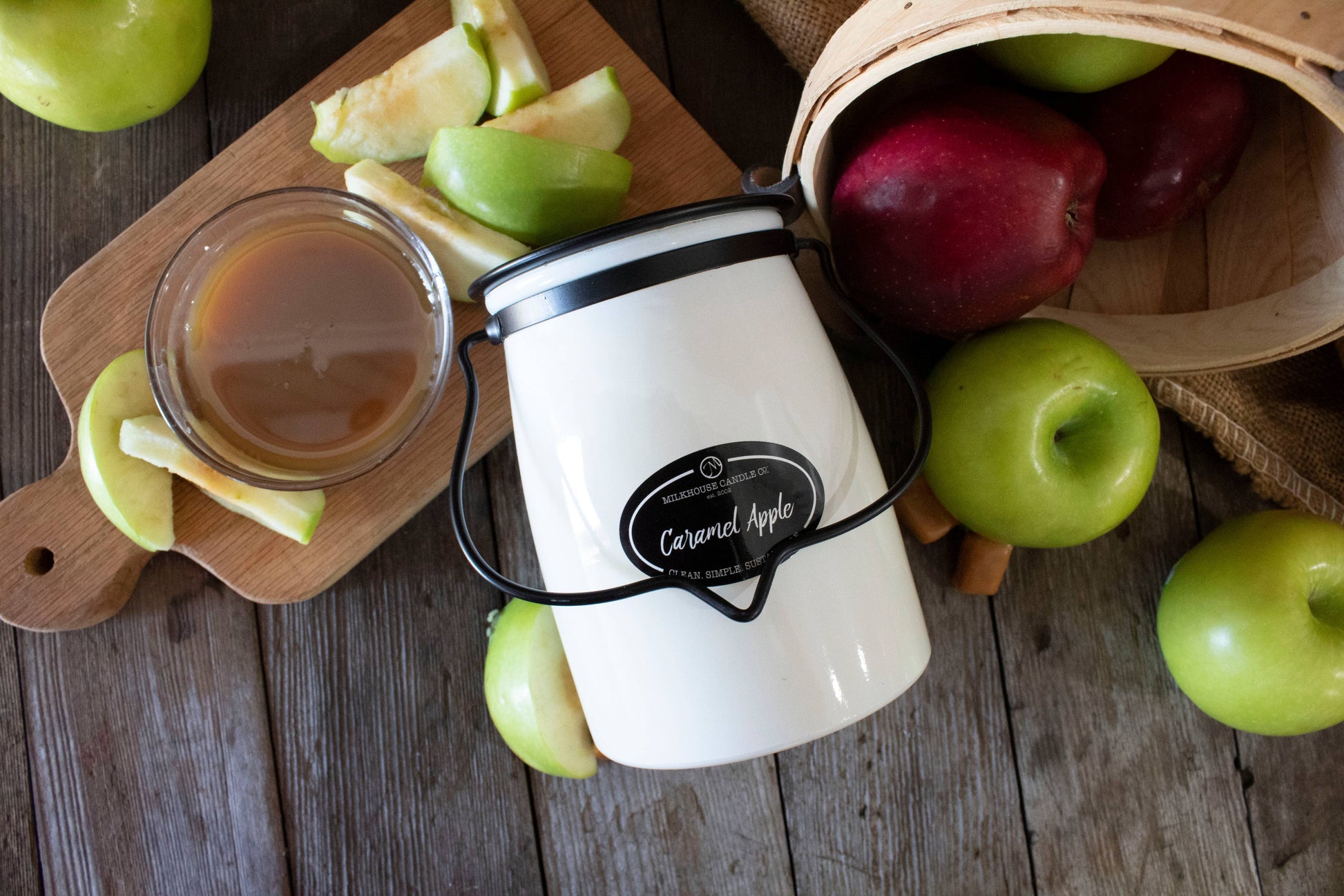 22 oz Butter Jar Candle: Caramel Apple