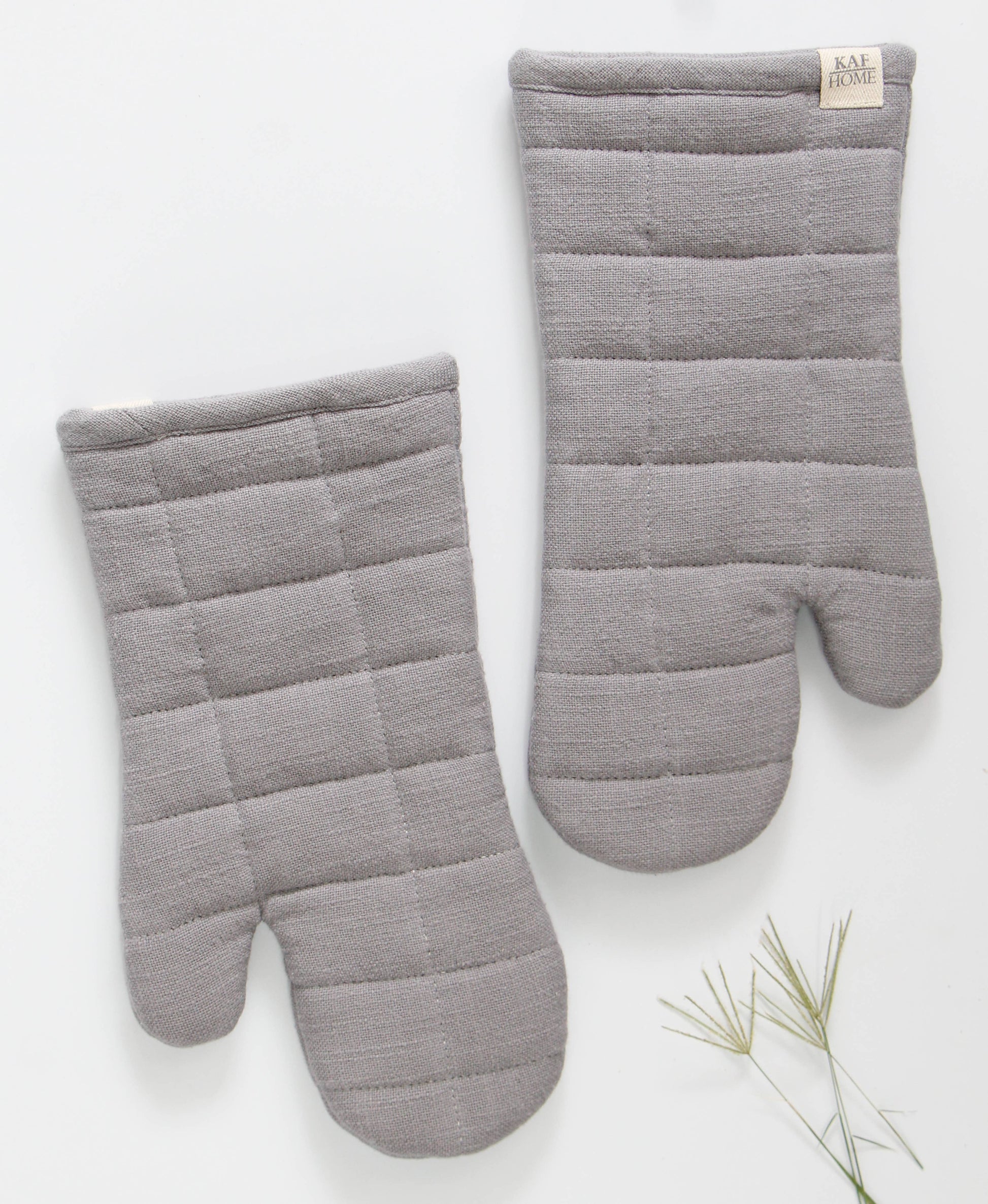 KAF Home Monaco Quilted Oven Mitt